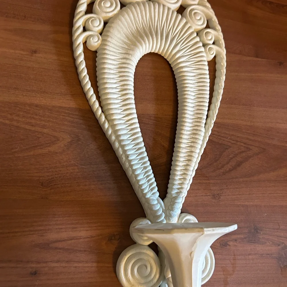 Vintage Burwood Elegant Cream Wall Sconce